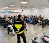 Servidores do Saae-Sorocaba têm palestra de educação no trânsito como parte do ‘Maio Amarelo’