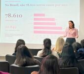 Saae-Sorocaba realiza palestra para servidoras sobre prevenção ao câncer de mama e de colo do útero